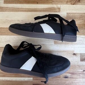 Madden girls sneakers